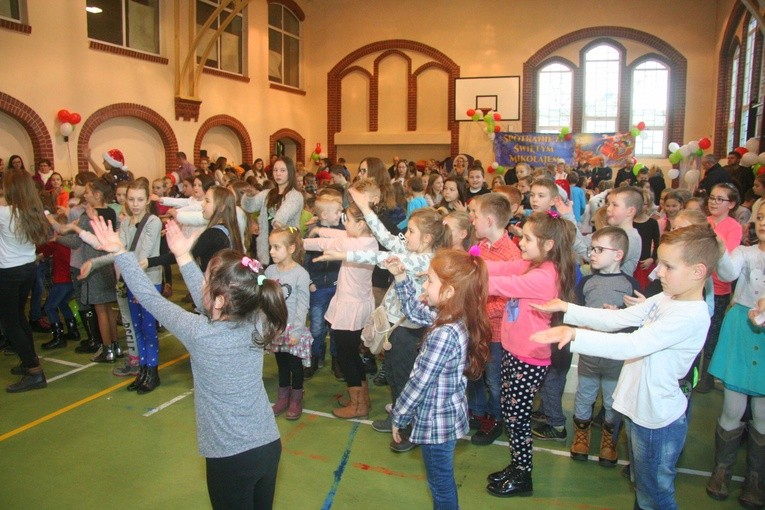 Spotkanie ze św. Mikołajem w Drezdenku