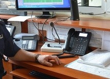 Policjant przez telefon uratował życie chłopca