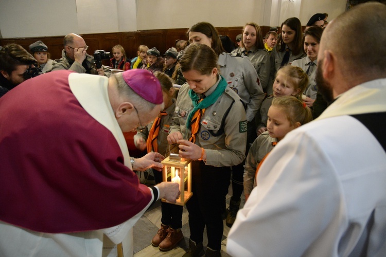 Światełko Betlejemskie w Opolu