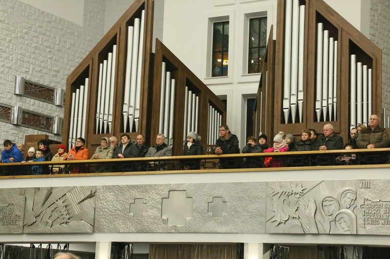 Poświęcenie odnowionego kościoła w Świdniku
