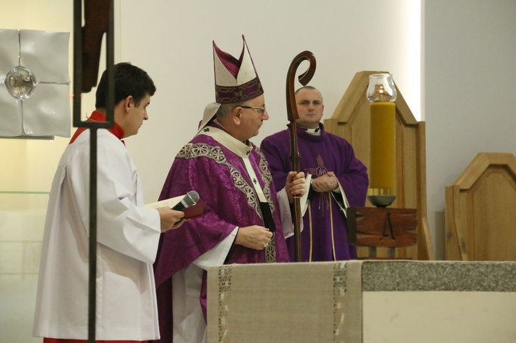 Poświęcenie odnowionego kościoła w Świdniku