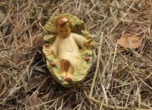 Figurki Dzieciątka z bytomskiej wystawy