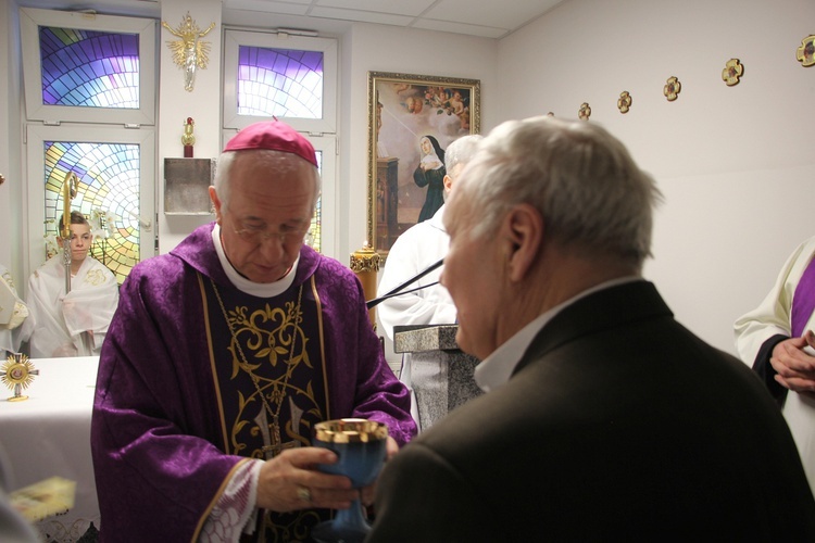 Poświęcenie kaplicy w szpitalu w Głownie