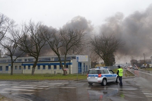 Pożar hurtowni chemicznej w Radomiu