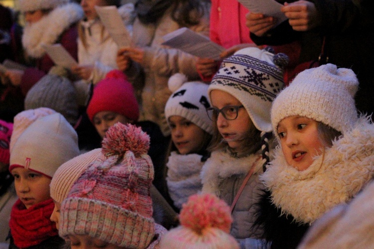 Kolędowanie z kard. Stanisławem Dziwiszem