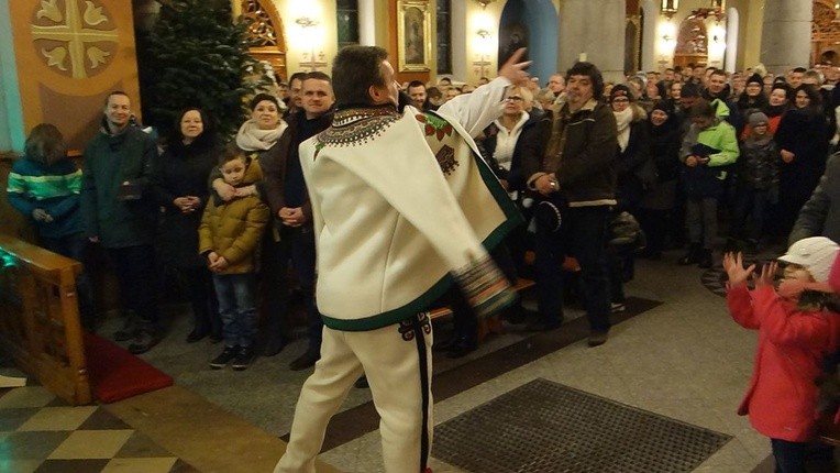 Pasterka w góralskiej parafii w Poroninie