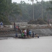 Filipiny: Wiele ofiar śmiertelnych burzy tropikalnej