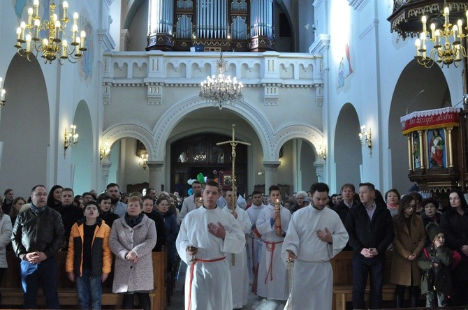 Bp nominat posyła kolędników misyjnych w Borzęcinie