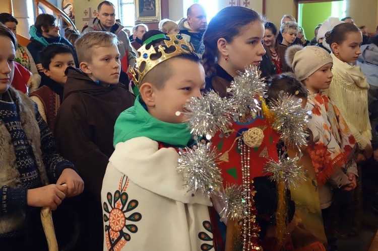 Kolędnicy misyjni w Poroninie 