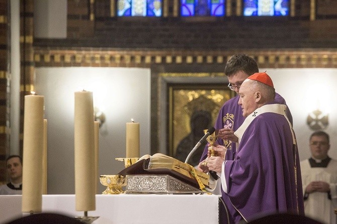 Dopełniał cierpień Chrystusa. Msza św. pogrzebowa