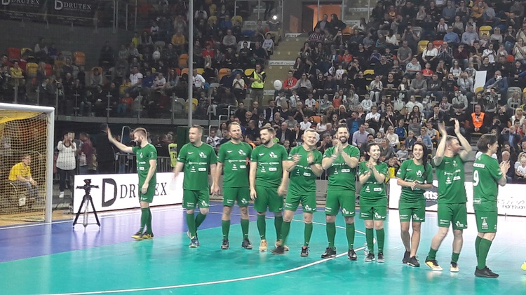Turniej "Świąteczne granie z Kubą"