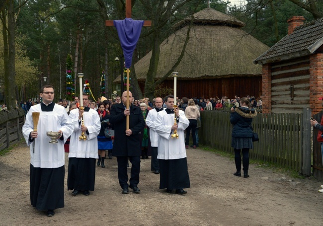 Kwiecień. Niedziela Palmowa w Muzeum Wsi Radomskiej