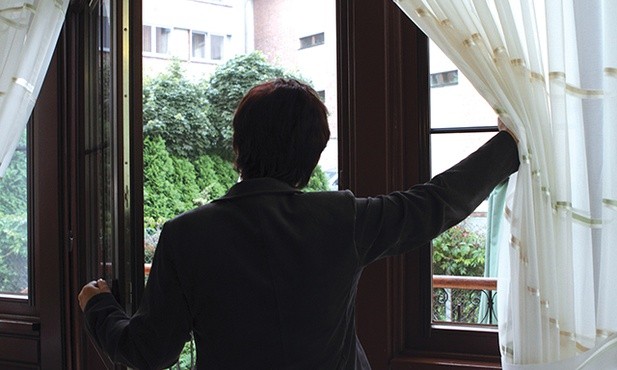 Swoimi odczuciami najlepiej podzielić się z ludźmi, którzy przeżywali podobne trudności.