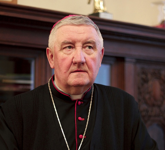 Biskup Romuald Kamiński