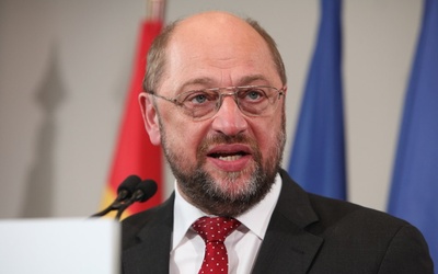 Martin Schulz grozi Węgrom i Polsce konsekwencjami finansowymi