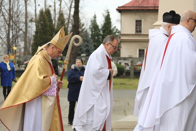 Noworoczna Msza Święta w Komorowicach z orędziem na 2018 rok