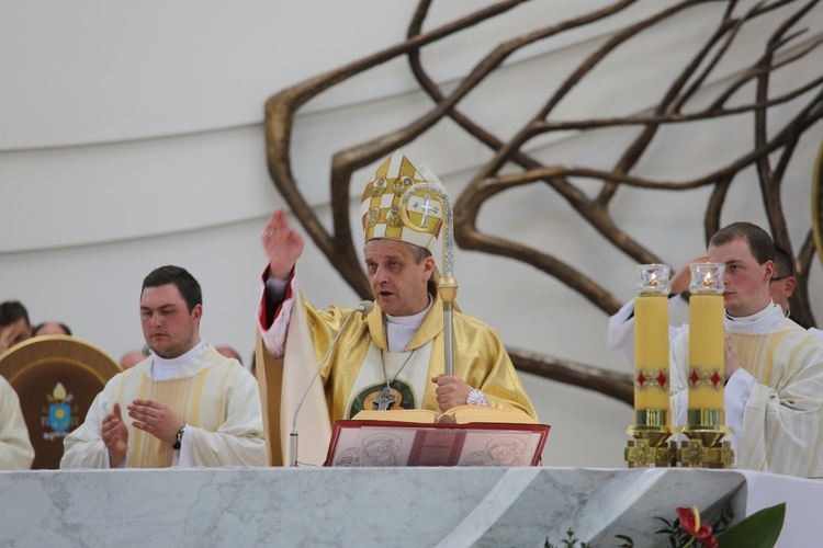 Czwarta rocznica sakry bp. Romana Pindla