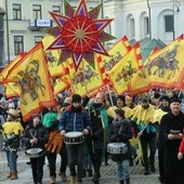 Orszak pod lubelską katedrą