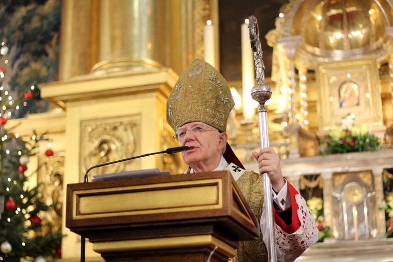 Z arcybiskupem i królem do Dzieciątka