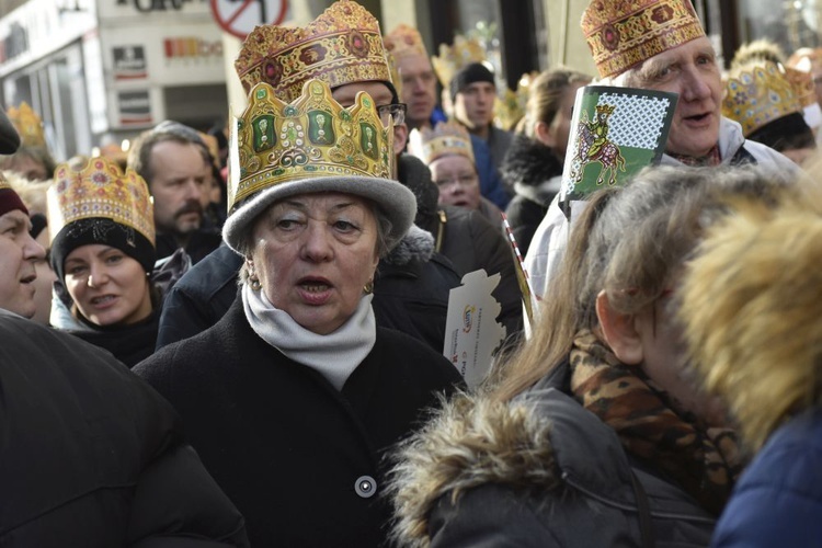 Ponad 2500 osób poszło za mędrcami w Wałbrzychu