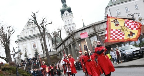 Trzej królowie na koniach