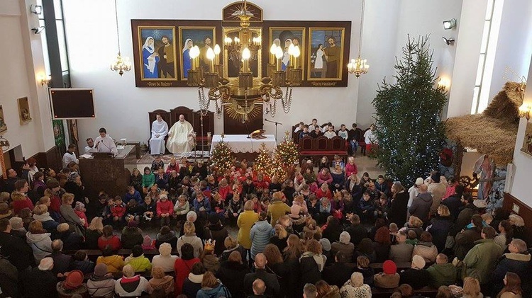 Na osiołku za Świętą Rodziną w Legionowie