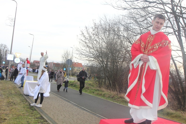 Orszak w kolorze miedzi