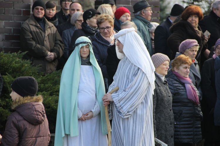 Pokłon na miedzi