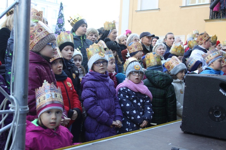 Tłumy na rynku