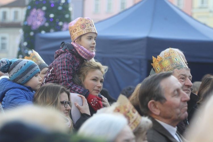 Tłumy na rynku