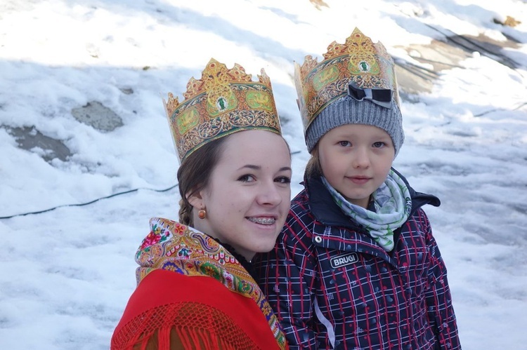 Z widokiem na ośnieżone Tatry 