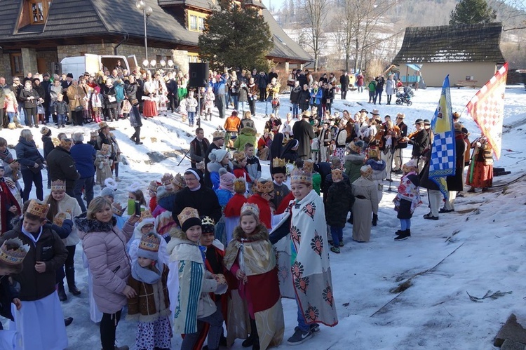 Z widokiem na ośnieżone Tatry 