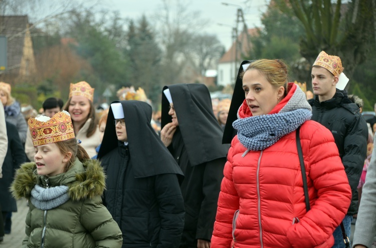 Orszak Trzech Króli w Mrozowie cz.2