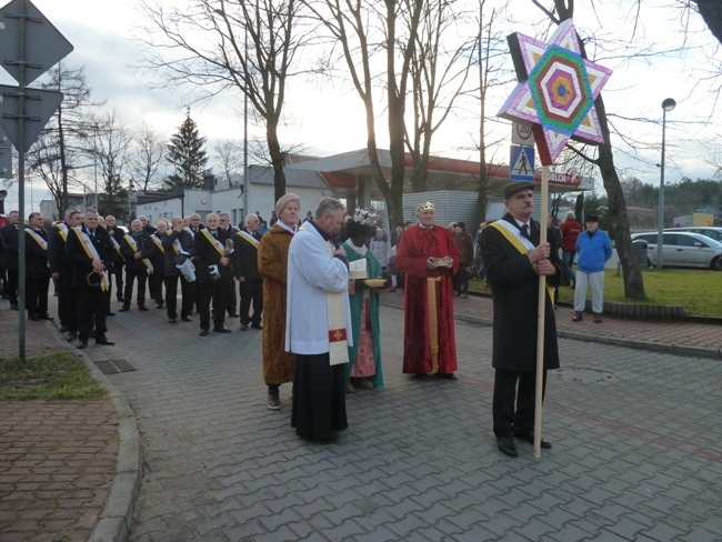 Orszak trzech króli w Suchedniowie