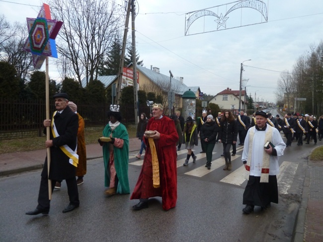 Orszak trzech króli w Suchedniowie