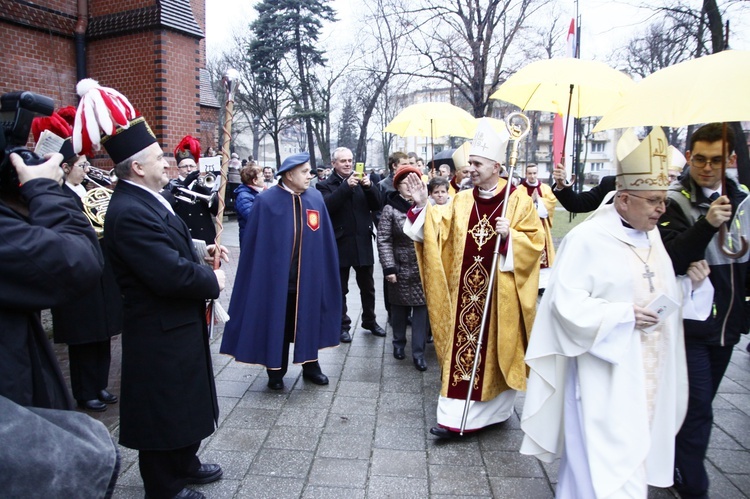 Święcenia biskupie ks. Andrzeja Iwaneckiego - cz. 1