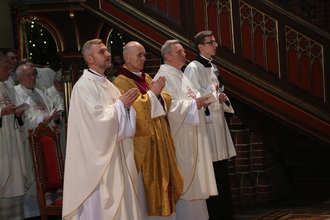 Święcenia biskupie ks. Andrzeja Iwaneckiego - cz. 2