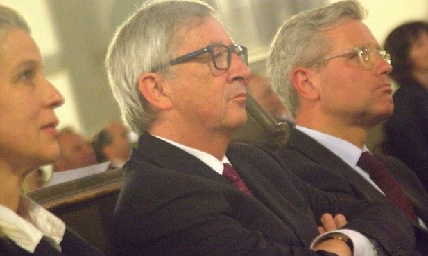Juncker przeciw sankcjom budżetowym 