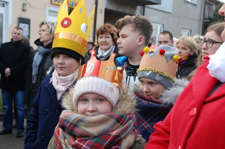 Wspólna kolęda połączyła młodszych i starszych mieszkańców Gąbina