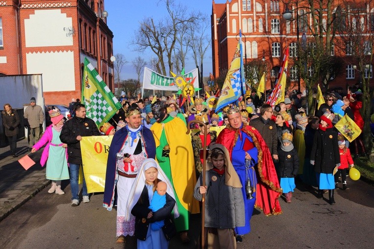 Orszak Trzech Króli drugi raz w Drezdenku 