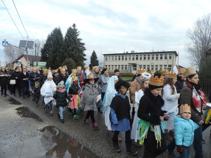 Borzęcin - Orszak Trzech Króli 2018 - nowe zdjęcia