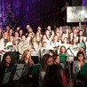 Młodzi zaprezentowali pieśni bożonarodzeniowe w sandomierskiej katedrze.