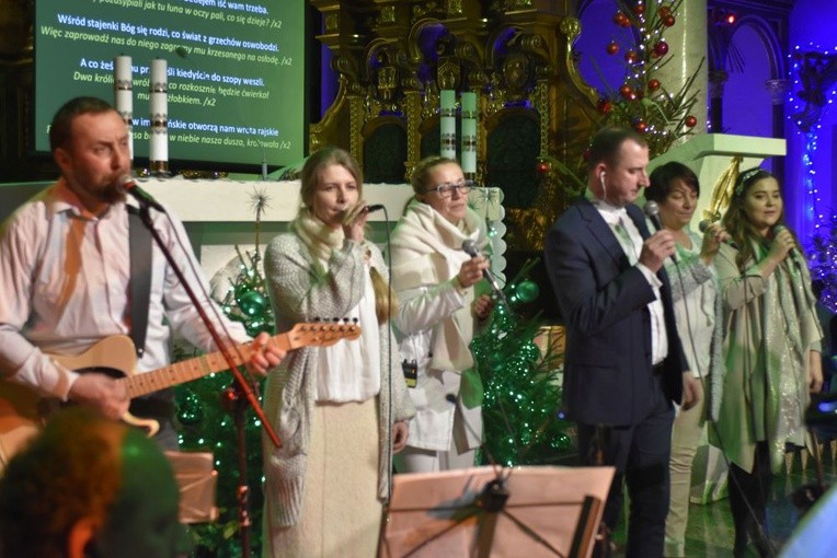 Koncert kolęd Diakonii Effatha w Strzegomiu.