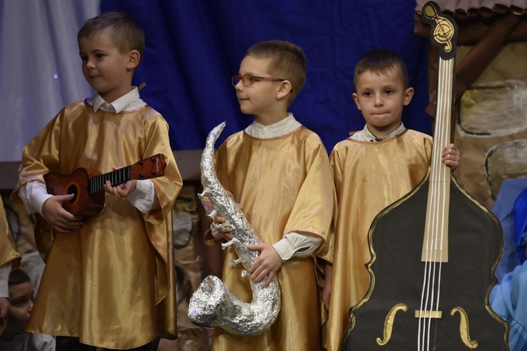2. dzień XXVI Świdnickiego Przeglądu Zespołów Kolędniczych - 9 stycznia