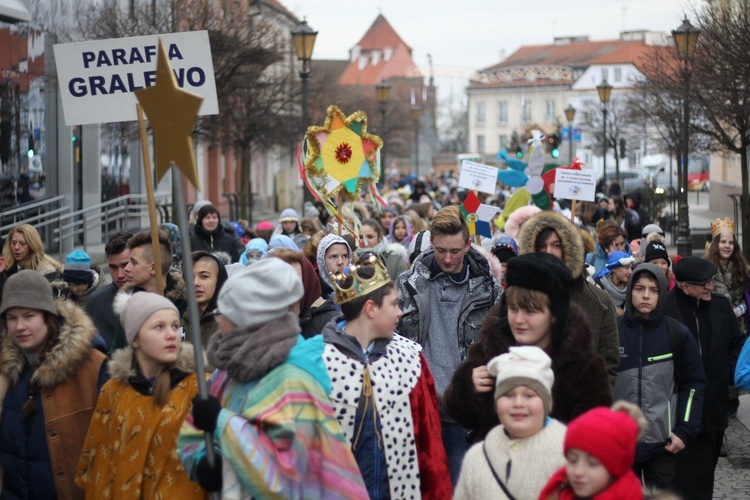 Mali kolędnicy w Płocku