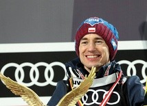 Kamil Stoch leciał najdalej w Konkursie Czterech Skoczni, wygrywając wszystkie zawody.