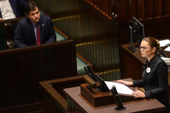 Sejm: Antyklerykalne wątki w wystąpieniu promotorki proaborcyjnego projektu