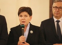 Życzenia uczestnikom spotkania i mieszkańcom złożyła wicepremier Beata Szydło