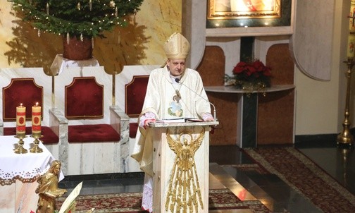 Bp Pindel do polityków: mamy iść za głosem sumienia