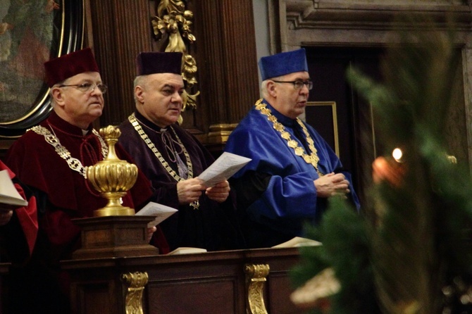 Nadanie tytułu doktora honoris causa prof. Rémiemu Brague'owi